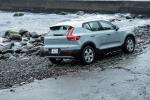 Volvo XC40 T4 Momentum 2018 года (JP)